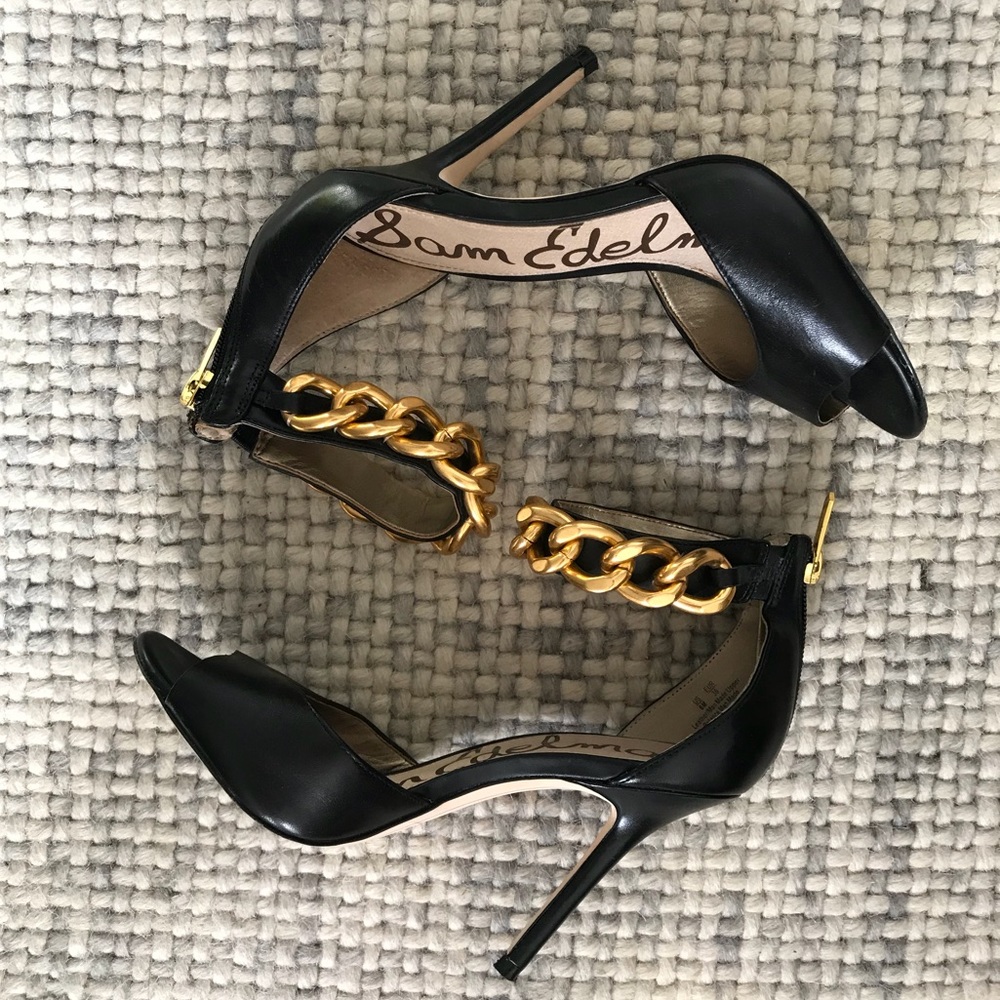 Chunky gold chain heels